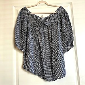 COPY - 💥$5 FLASH SALE 💥
 Navy gingham 3/4 off the shoulder top